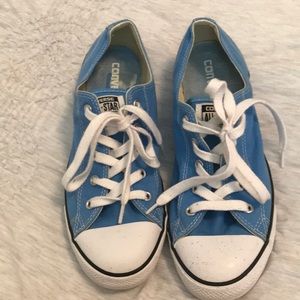 Sky blue converse low tops